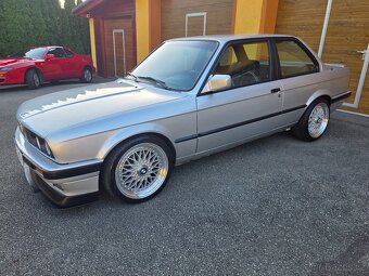 BMW E30 318IS - 3
