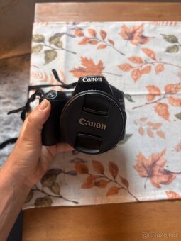 Canon EOS 2000D+ objektiv 18-55 mm IS II + brašna - 3
