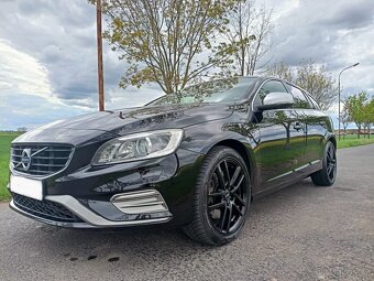 Volvo V60, 2.4 D6 162 kW AWD R-DESIGN HYBRID TWIN ENGINE - 3