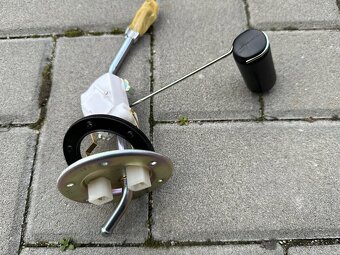 Lada Niva, plovák nádrže, nové. - 3