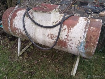 nádrž na vodu , napáječka , fekál , sud - 3