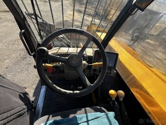 7m/3t manipulátor JCB 530-70 rok 1999 - 3