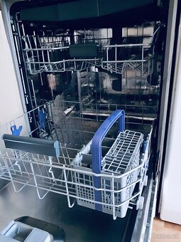 Prodám myčku Beko DFN 26421 W (60 cm) - 3