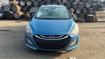 303. Hyundai i30 1.6 crdi D4FB: Na náhradní díly - 3