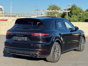 Porsche Cayenne Turbo 4.0 V8, Záruka, Akrapovič, top výbava - 3