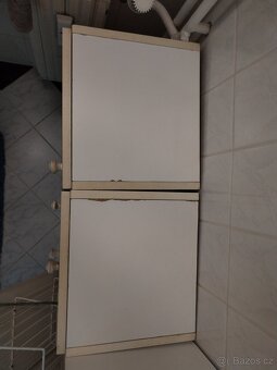 Koupelnová skříň - 3