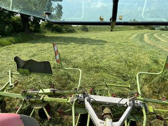 Obraceč sena. píce Claas volto 670, obracečka, obracák - 3