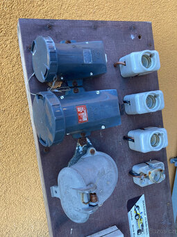 Stavební rozvaděč, elektroinstalace, elektrosoučástky 300 kč - 3