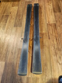 Dětské carvingové lyže - 3