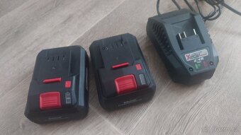 Parkside PWDA 20-Li A2 + 2x 4Ah baterie - 3