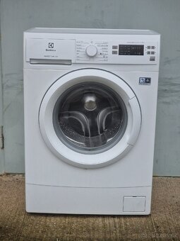 Pračka Electrolux PerfectCare 600 – 6 kg slim - 3