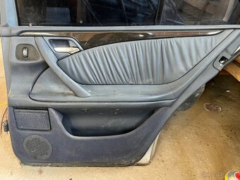 Prodám dveře Mercedes Benz W210 - 3
