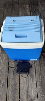 Auto lednice objem 23L - 3