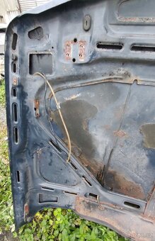 BMW e12 přední kapota - 3