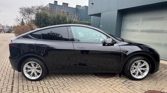 Tesla Model Y, Dual motor - 3