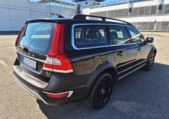 VOLVO XC70 2.4D 133KW 5 VÁLEC 1 MAJITEL AUTOMAT 4x4 XENON - 3
