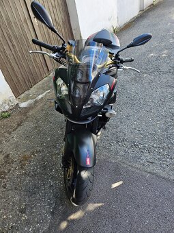 Aprilia Tuono 1000R - 3