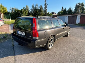 Volvo V70 2.4i 100kw LPG - 3