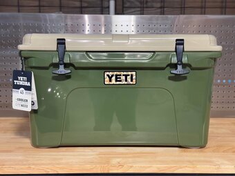 YETI Tundra 45 – odolný chladicí box, kapacita 54 plechovek - 3