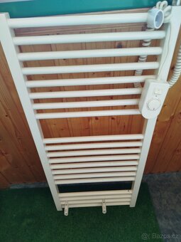 elektrický koupelnový sušák - 3