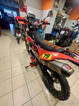 KTM 690 R Rally - 3