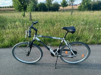 Prodám trekingové kolo Leader Fox - 3