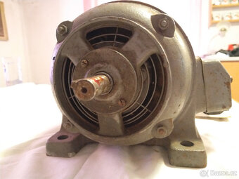 Elektromotor 0,37 KW 1420ot/min - 3