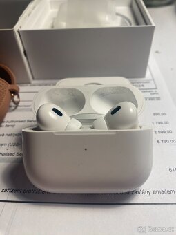 Apple Airpods Pro 2nd Gen with Magsafe and USB C na záruku - 3