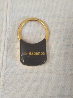 POMŮCKY  PRO  MILOVNÍKY  DOUTNÍKŮ  A  VÍNA - 3