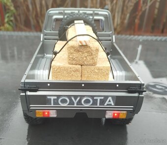 RC auto L.Rover MN 82 - 3