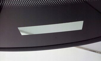 Opel Corsa D čelní sklo - 3