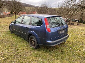 Ford Focus na náhradní díly - 3