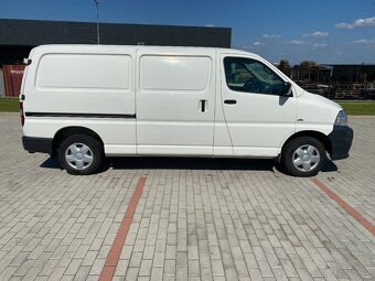 Toyota HiAce 2,5 TD D4D, r.v. 2012, koupeno v ČR, 1. majitel - 3