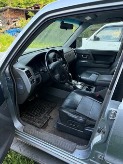 Mitsubishi Pajero - 3