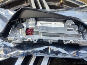 BMW 1 f20 obrazovka display screen - 3