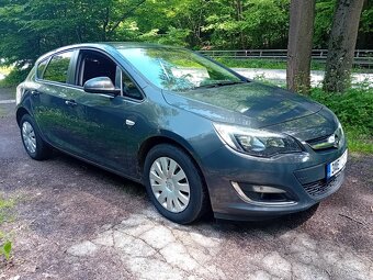OPEL ASTRA J 1.6i 16V 2013 ČR - 3