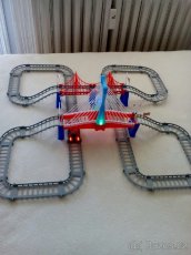 Autodráha.Hot Wheels.Svítící meč.Formule.
- 3