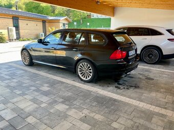 BMW rad 3 Touring 320d Touring xDrive A/T - 3