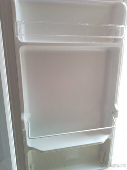 Dobrý den, prodám lednice 80x45 - 3