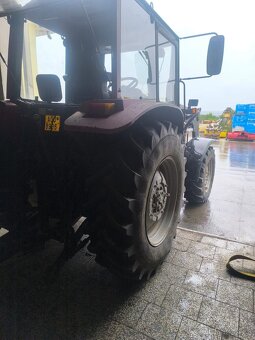Traktor Belarus s čelním nakladačem - 3