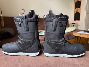Burton ION 44,5 snowboardové boty v super stavu - 3