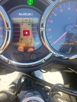 Suzuki V-strom dl 1000 r.v. 2002 - 3