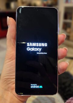 Samsung Galaxy S 23 - 3