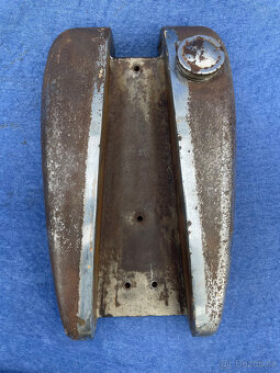 Jawa 175/250 Speciál - Nádrž + překryt - 3