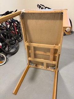 Prodej jídelního stolu dub , cena dohodou - 3