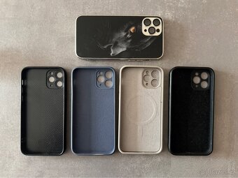 iPhone 11 Pro 64GB + 5x pouzdro - 3
