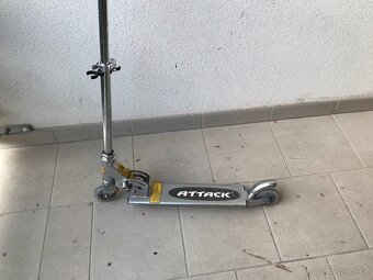 Skladací koloběžka Attack - 3