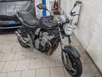 Suzuki Bandit 600 - 3