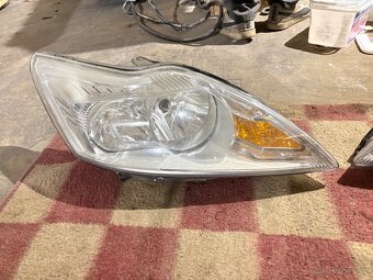 Ford Focus II přední světla - 3
