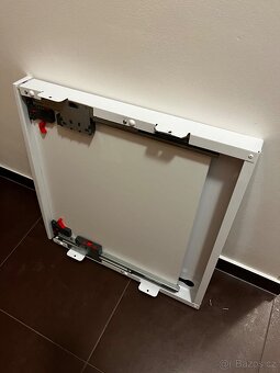 Výsuvný mezikus Beko SKWS60B pro pračku a sušičku Beko - 3